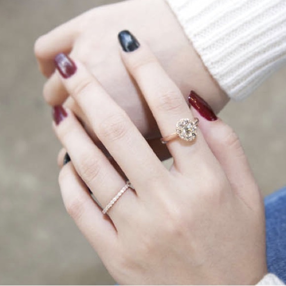 DIAMOND RING - Picture 4 of 10